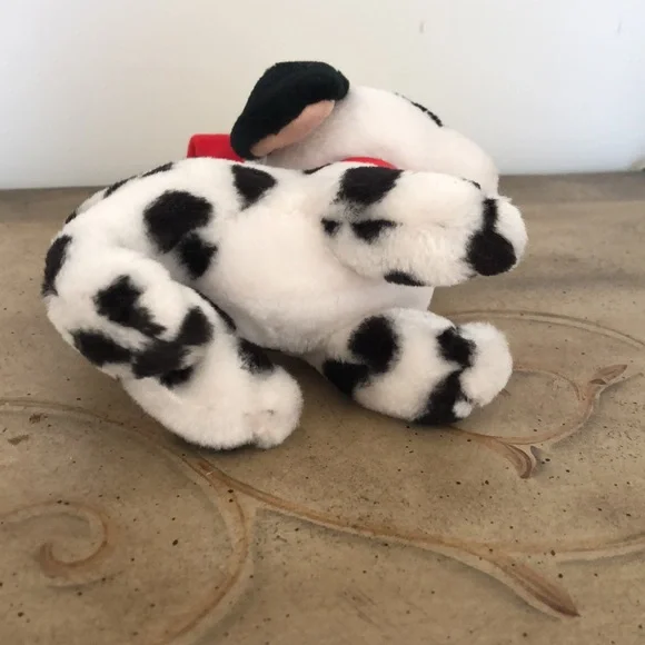 WALT DISNEY’S 101 DALMATIAN SANTA PLUSH PUPPY - Picture 6 of 6